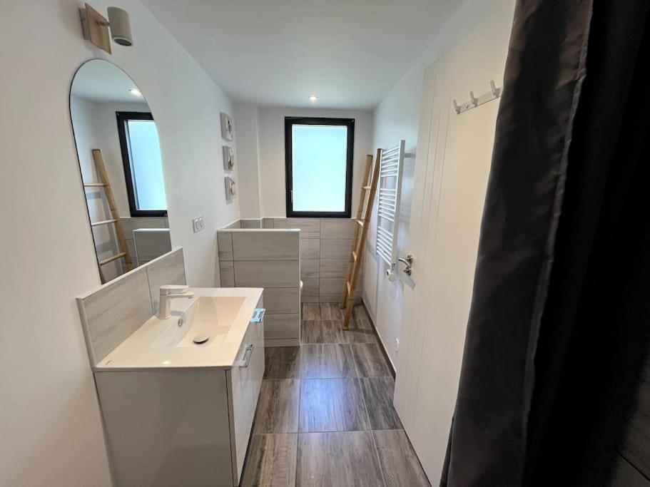 Jolie Neuf Avec Mezzanine Dans Un Coin Paisible Holiday home *